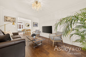 lounge- click for photo gallery